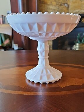 Vintage Jeanette Glass "Windsor" Shell Pink Milk Glass Pedestal Compote